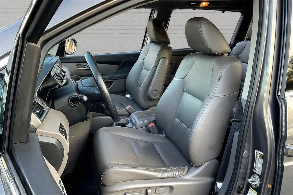 Honda Odyssey photo 16