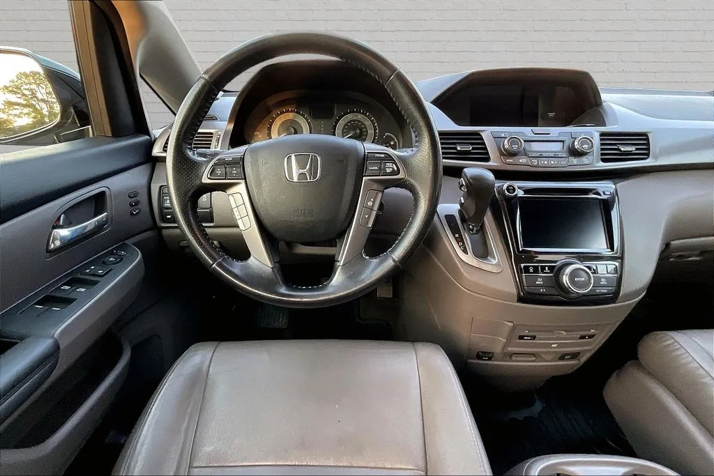 Honda Odyssey photo 7