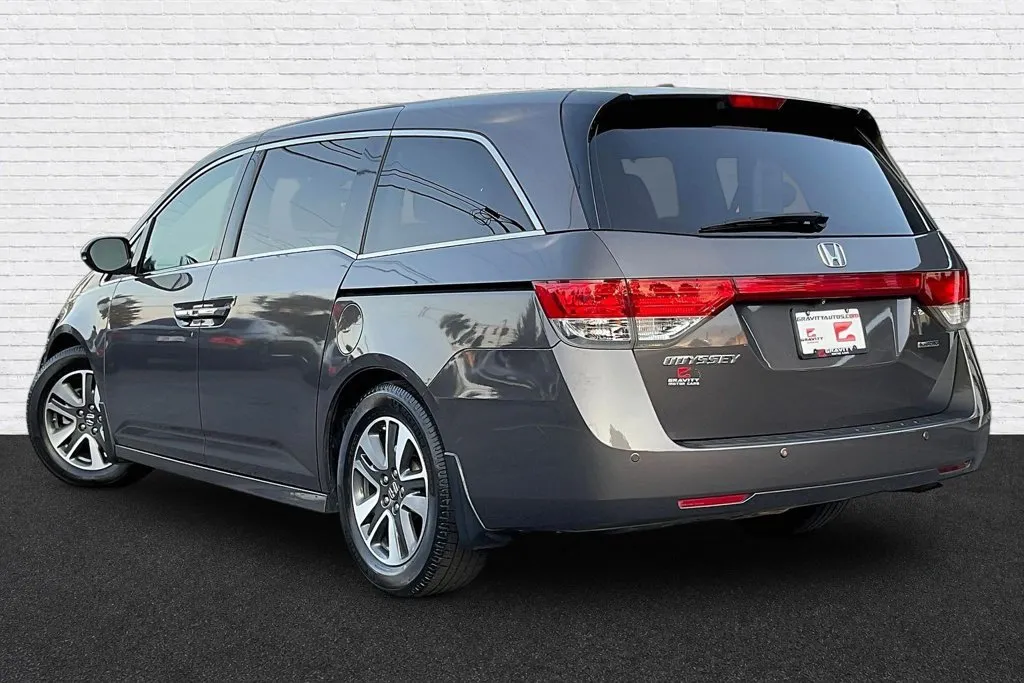 Honda Odyssey photo 4