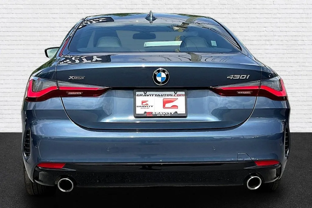 BMW 4 Series photo 5