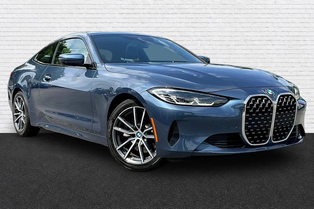BMW 4 Series photo 3