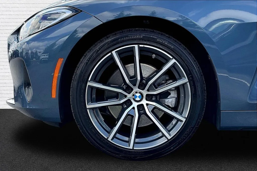BMW 4 Series photo 31