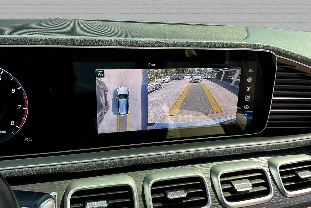 Mercedes-Benz GLE photo 13