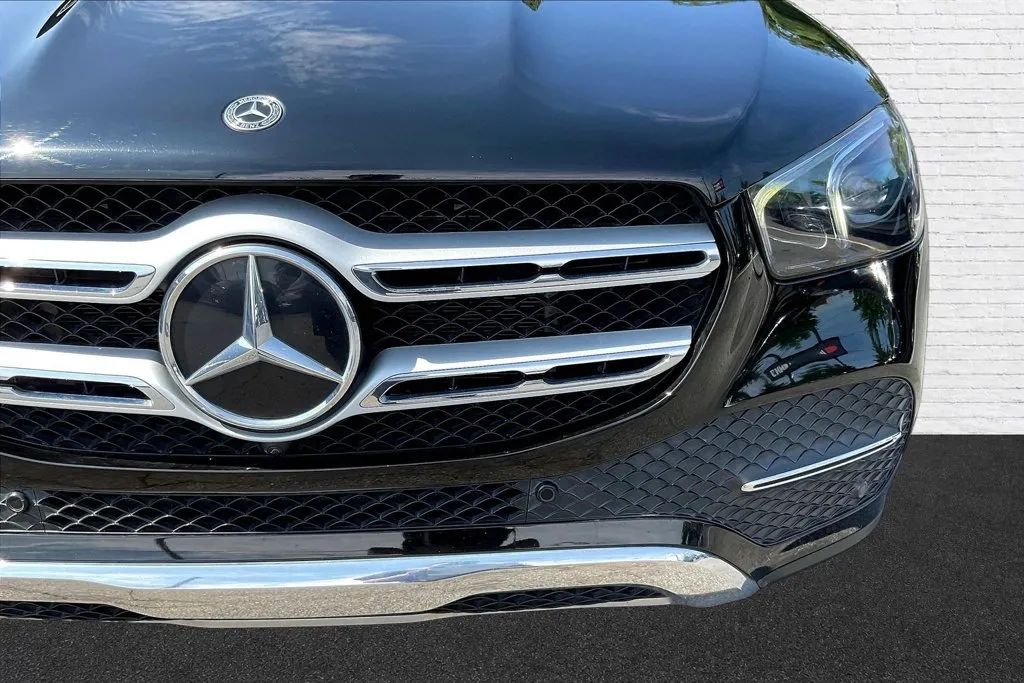 Mercedes-Benz GLE photo 29