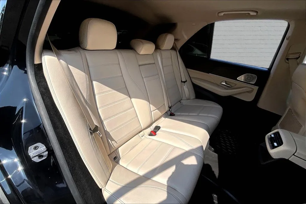 Mercedes-Benz GLE photo 23
