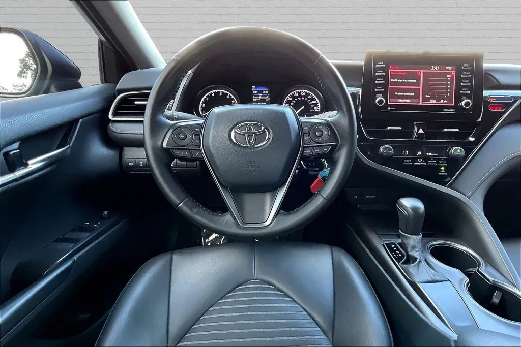 Toyota Camry photo 7