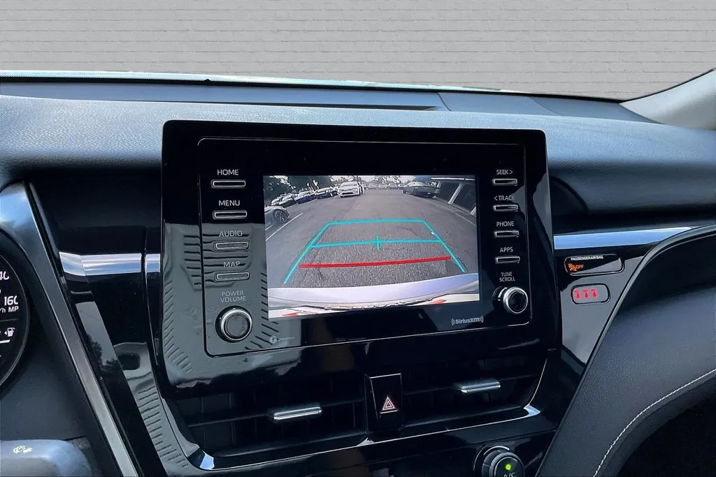 Toyota Camry photo 12