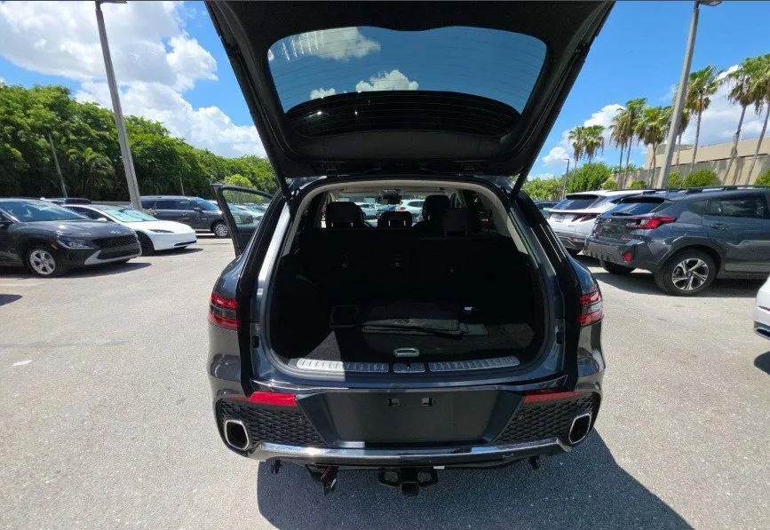 Genesis GV70 photo 7