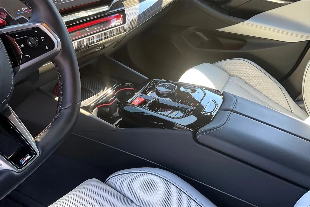 BMW M5 photo 18