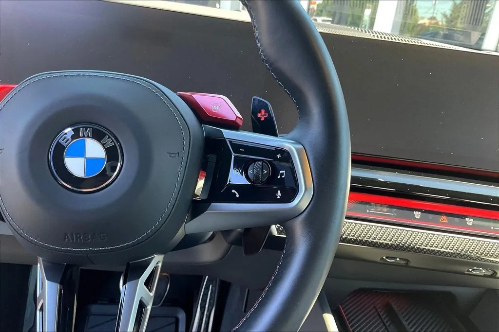 BMW M5 photo 12