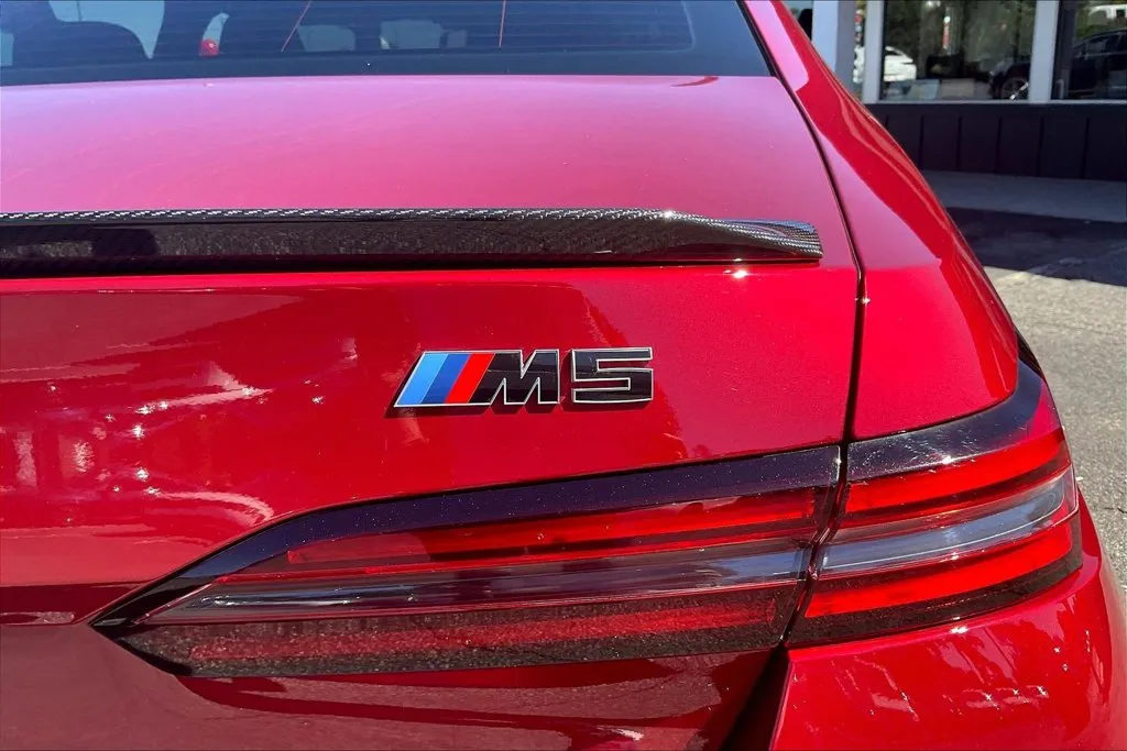BMW M5 photo 24