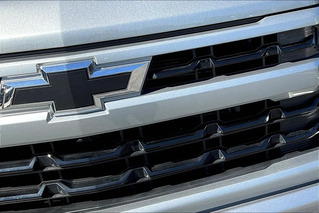 Chevrolet Silverado photo 30