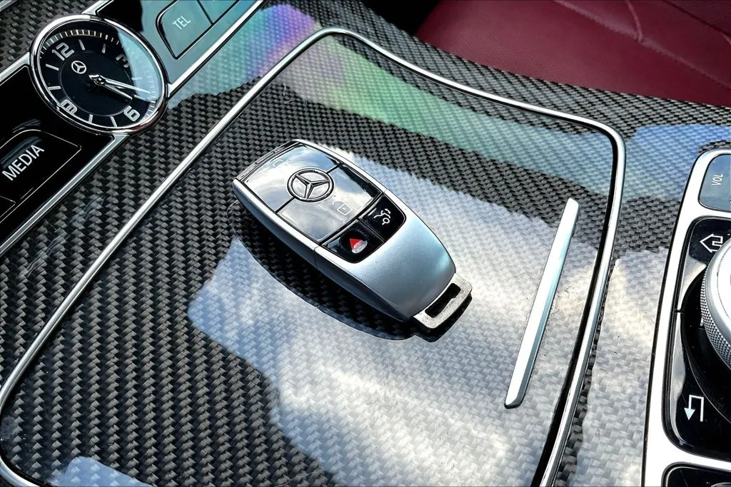 Mercedes-Benz CLS photo 33