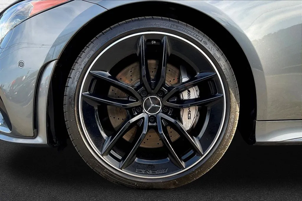 Mercedes-Benz CLS photo 32