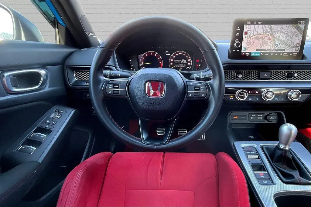 Honda Civic Type R photo 8