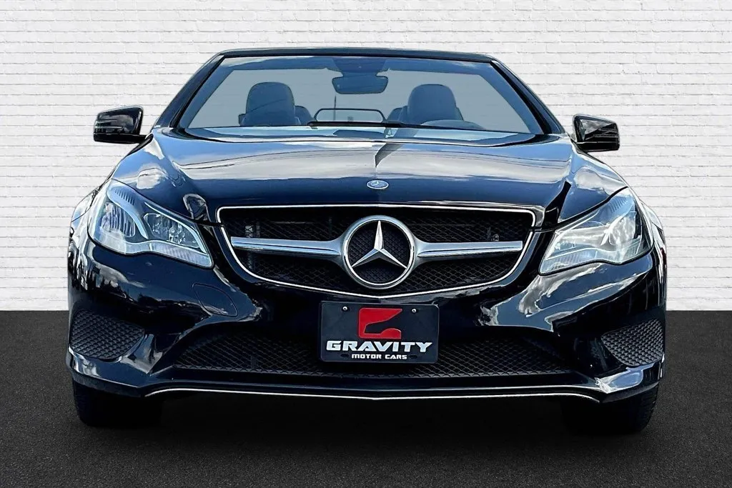 Mercedes-Benz E-Class photo 2