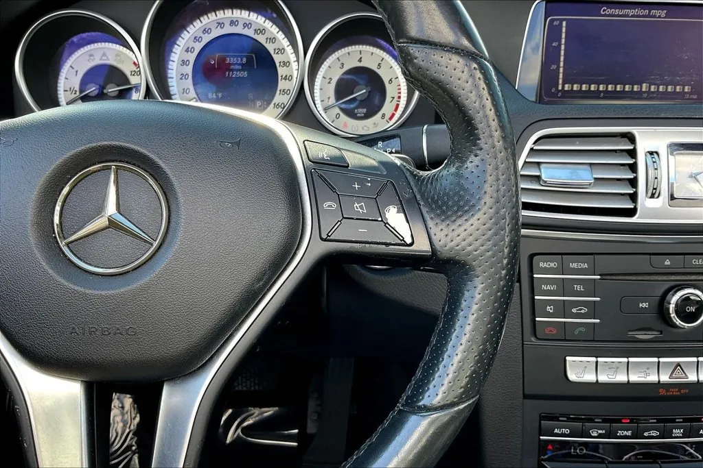 Mercedes-Benz E-Class photo 8