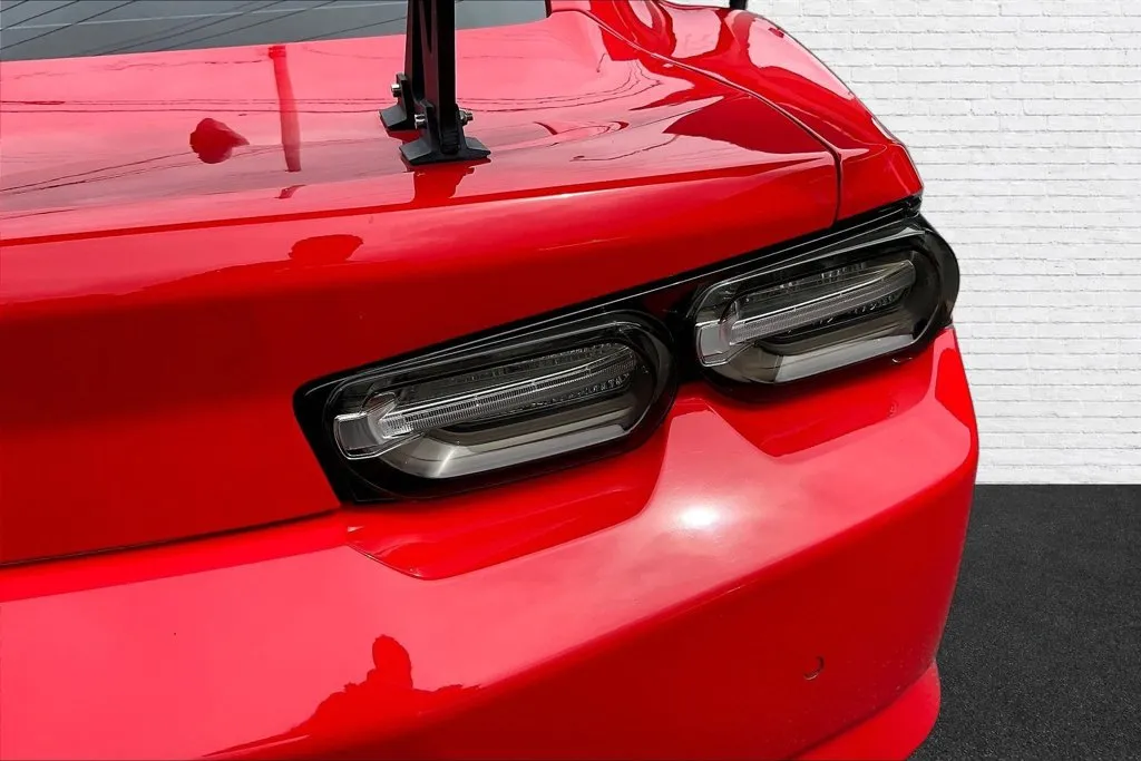 Chevrolet Camaro photo 21