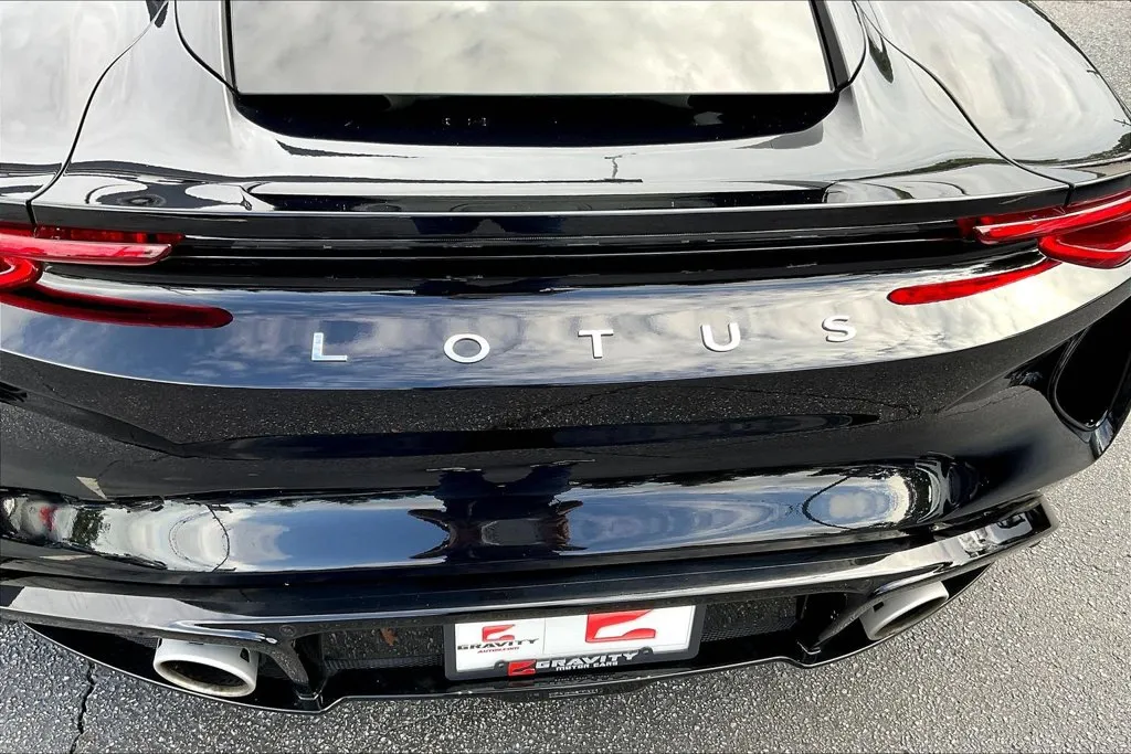 Lotus Emira photo 22
