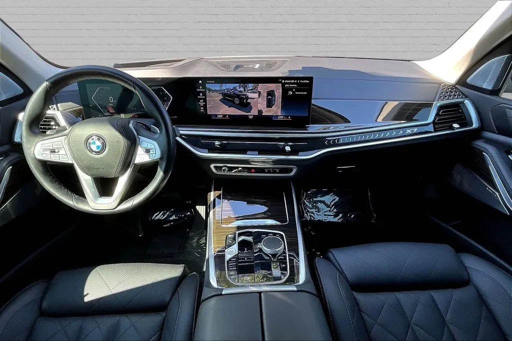BMW X7 photo 7