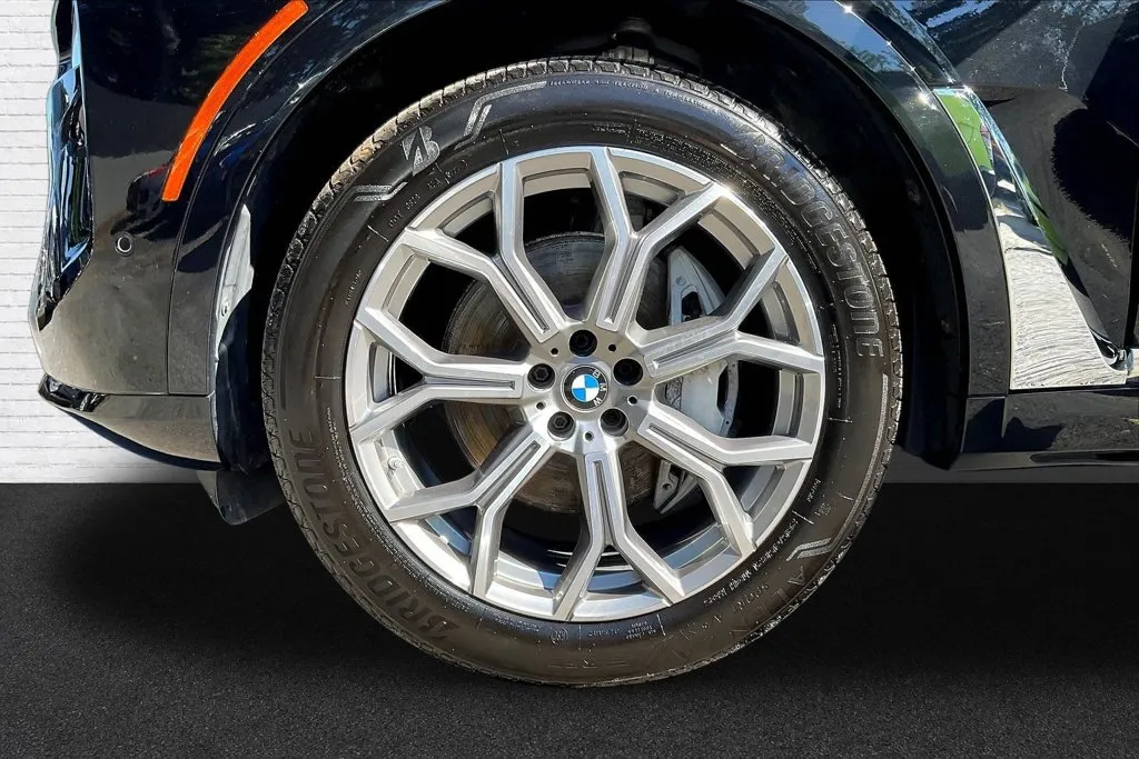 BMW X7 photo 35