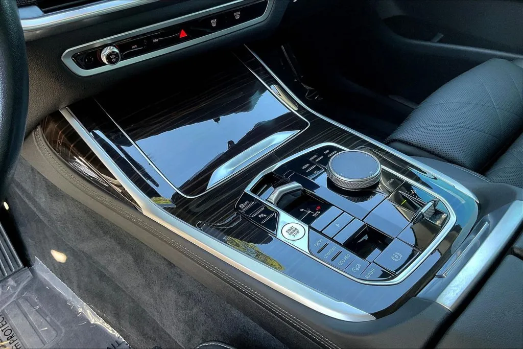 BMW X7 photo 18