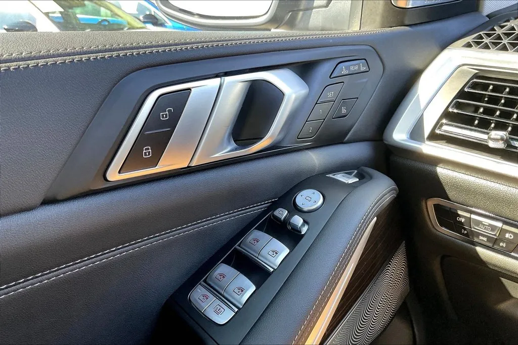 BMW X7 photo 37