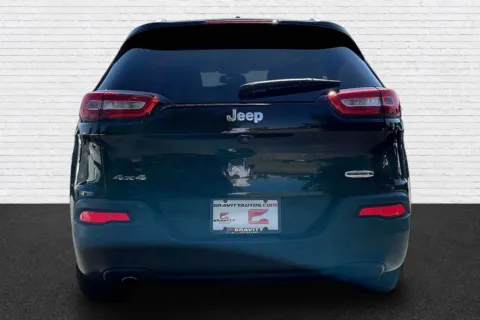 More photos of 2017 Jeep Cherokee Latitude at Gravity Motor Cars, GA