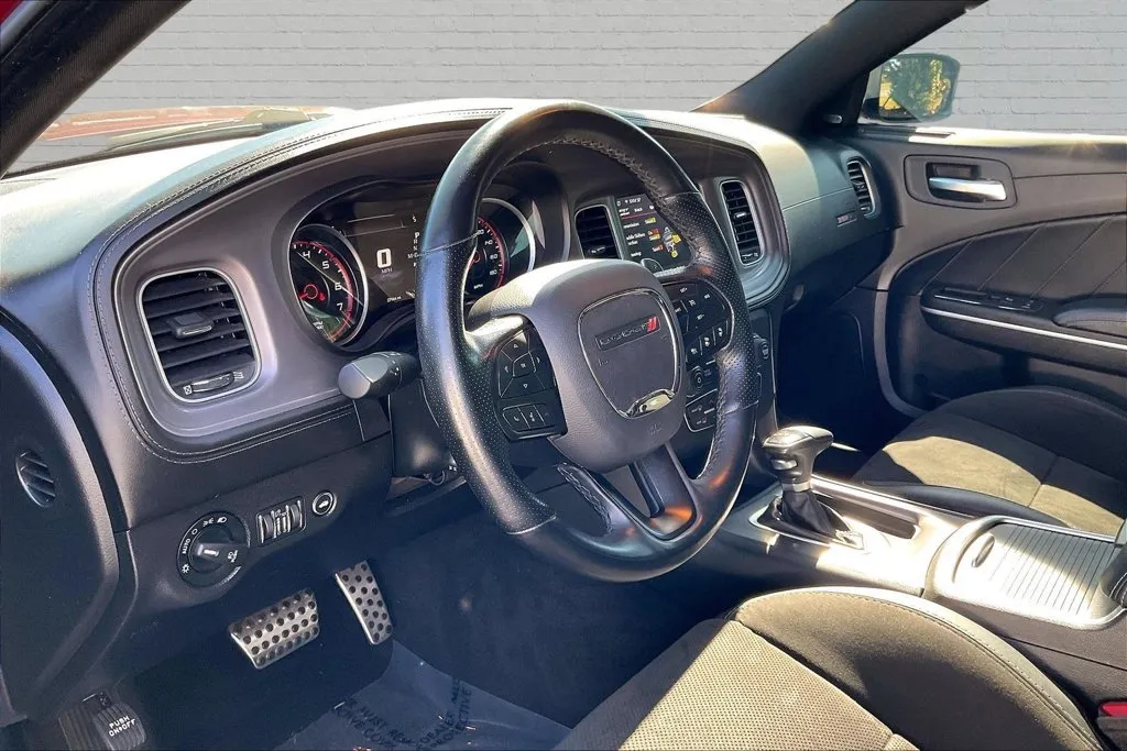 Dodge Charger photo 15