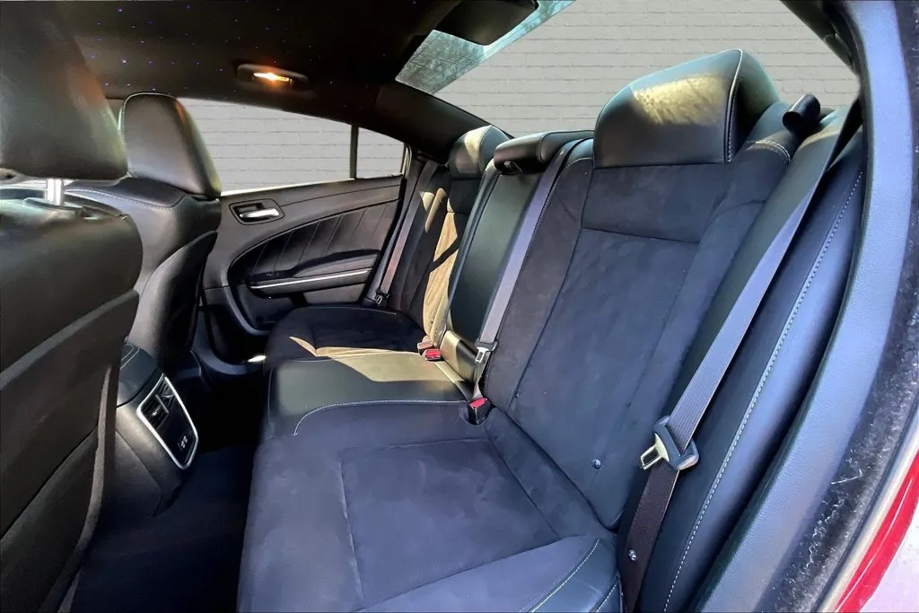 Dodge Charger photo 20