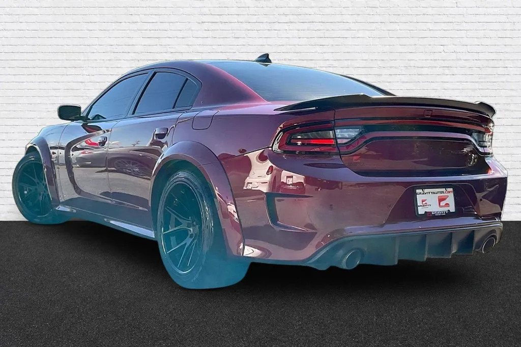 Dodge Charger photo 4