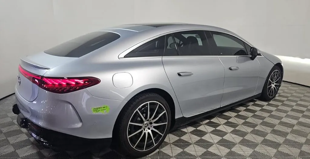 Mercedes-Benz EQS photo 2