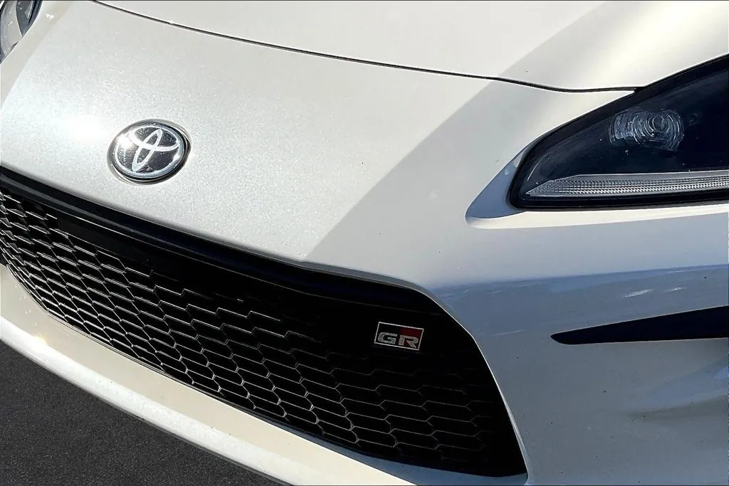 Toyota GR86 photo 27