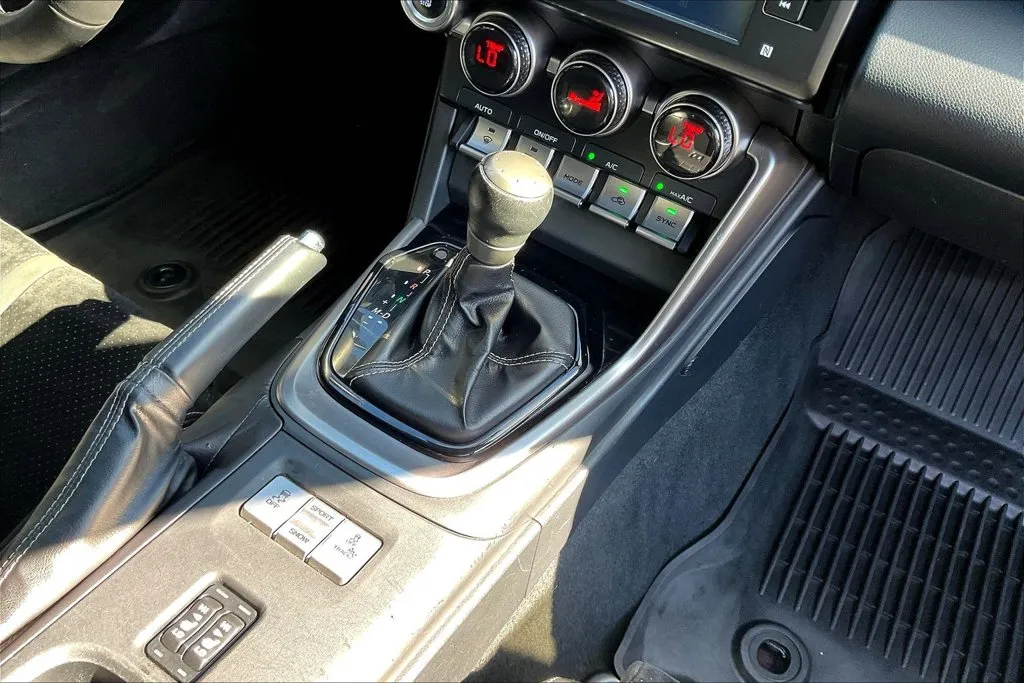 Toyota GR86 photo 14