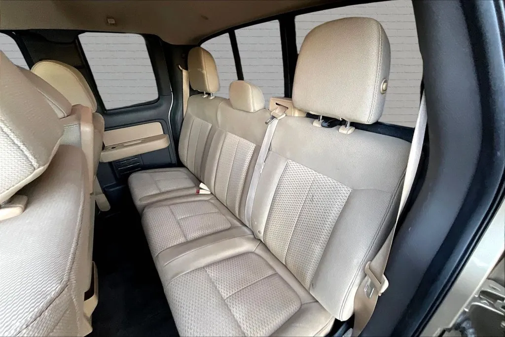 Ford F-150 photo 21