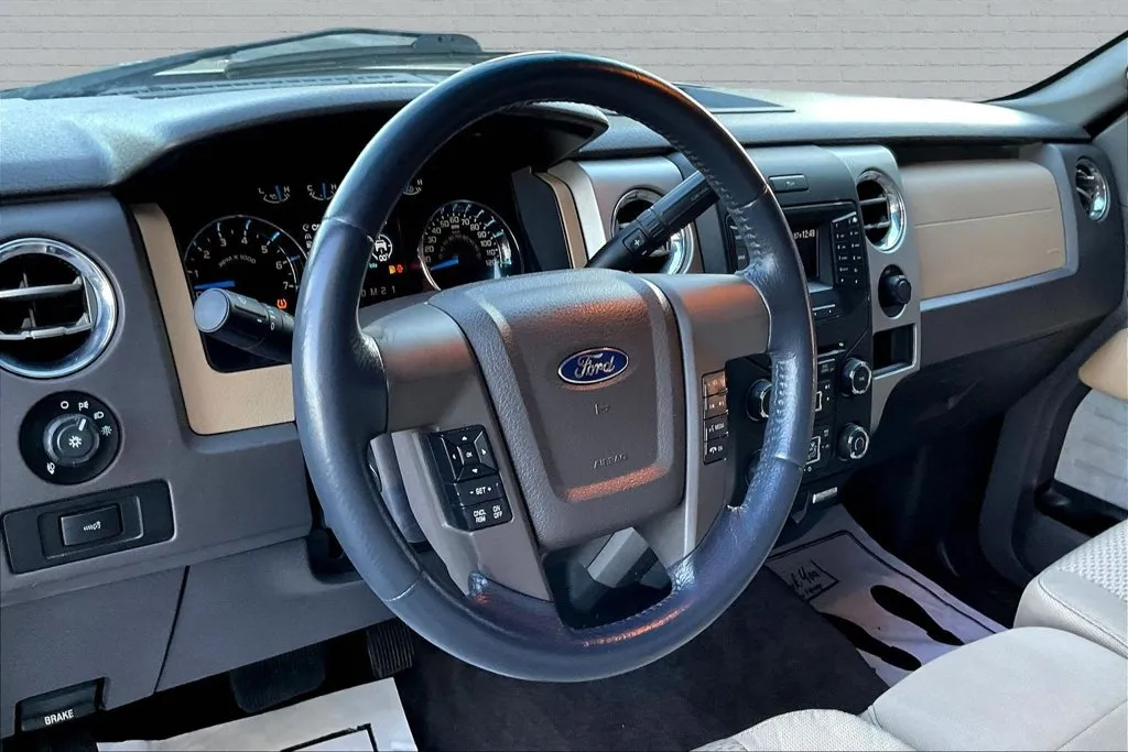 Ford F-150 photo 16
