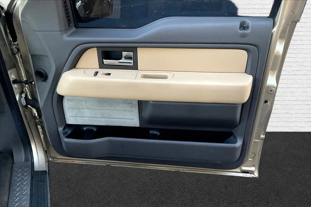 Ford F-150 photo 27
