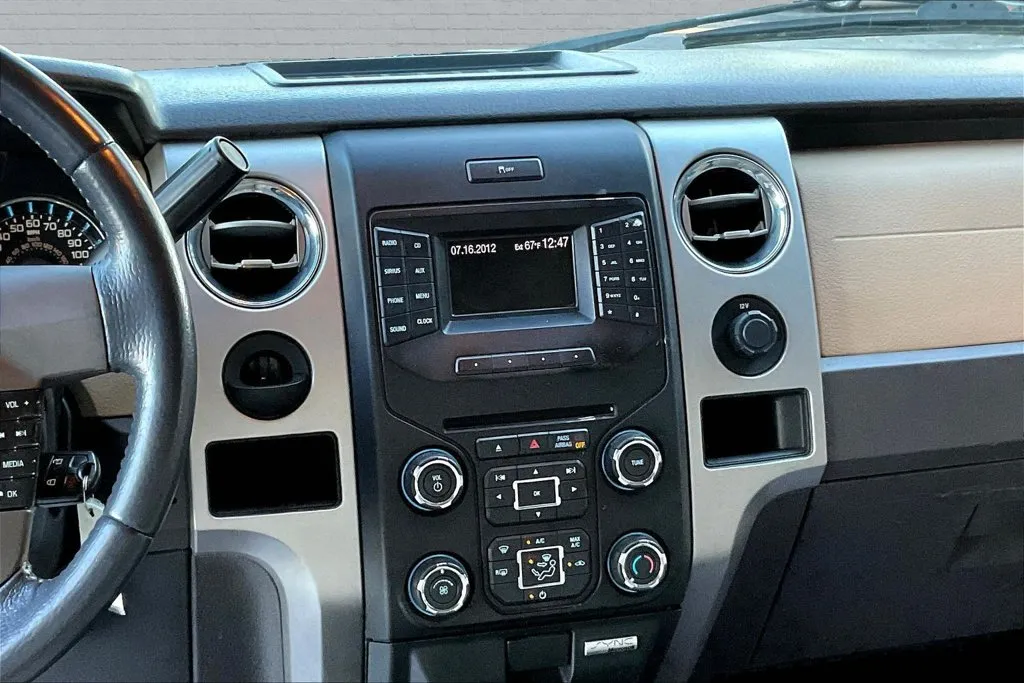 Ford F-150 photo 9