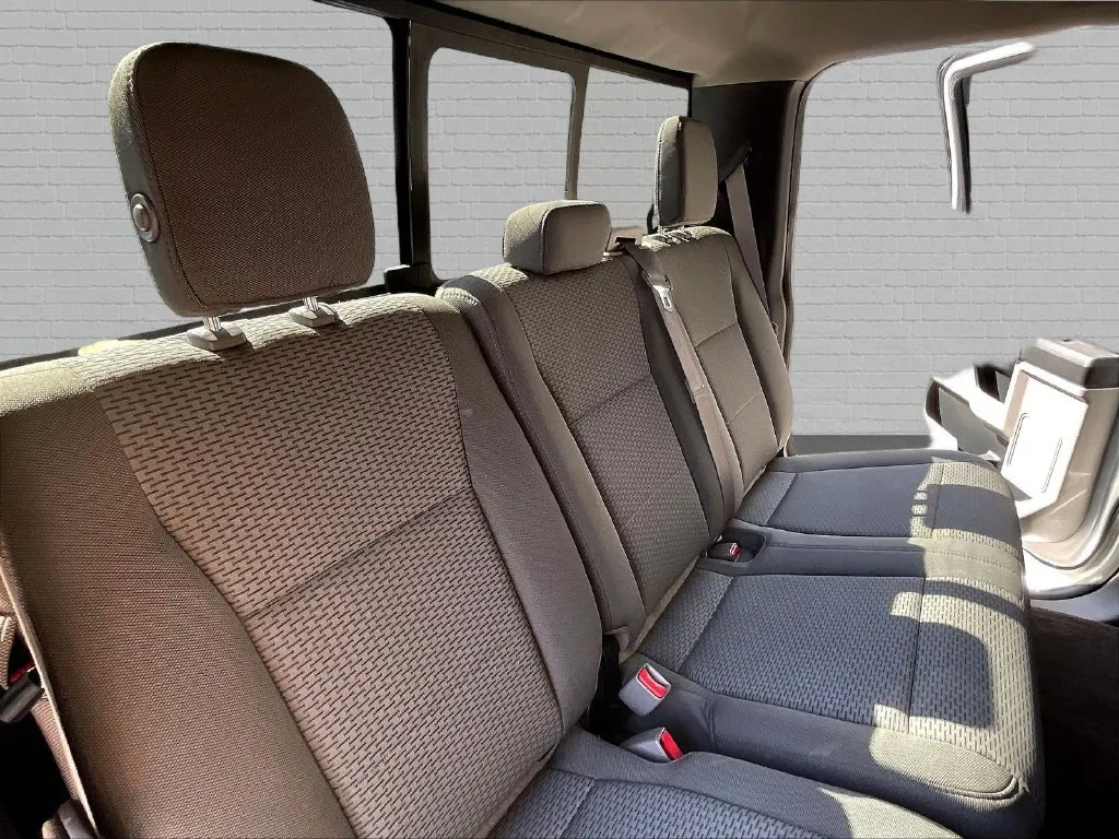 Ford F-150 photo 25