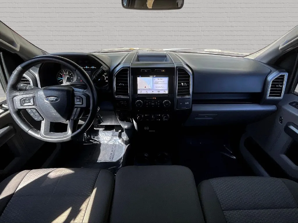 Ford F-150 photo 8
