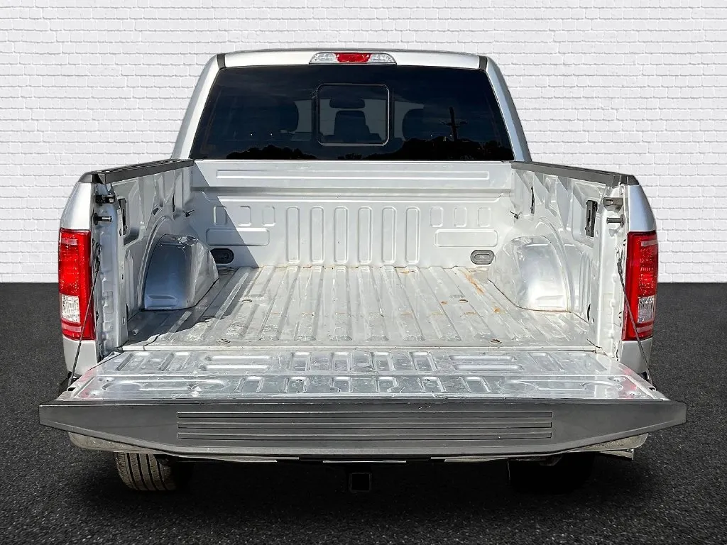 Ford F-150 photo 7