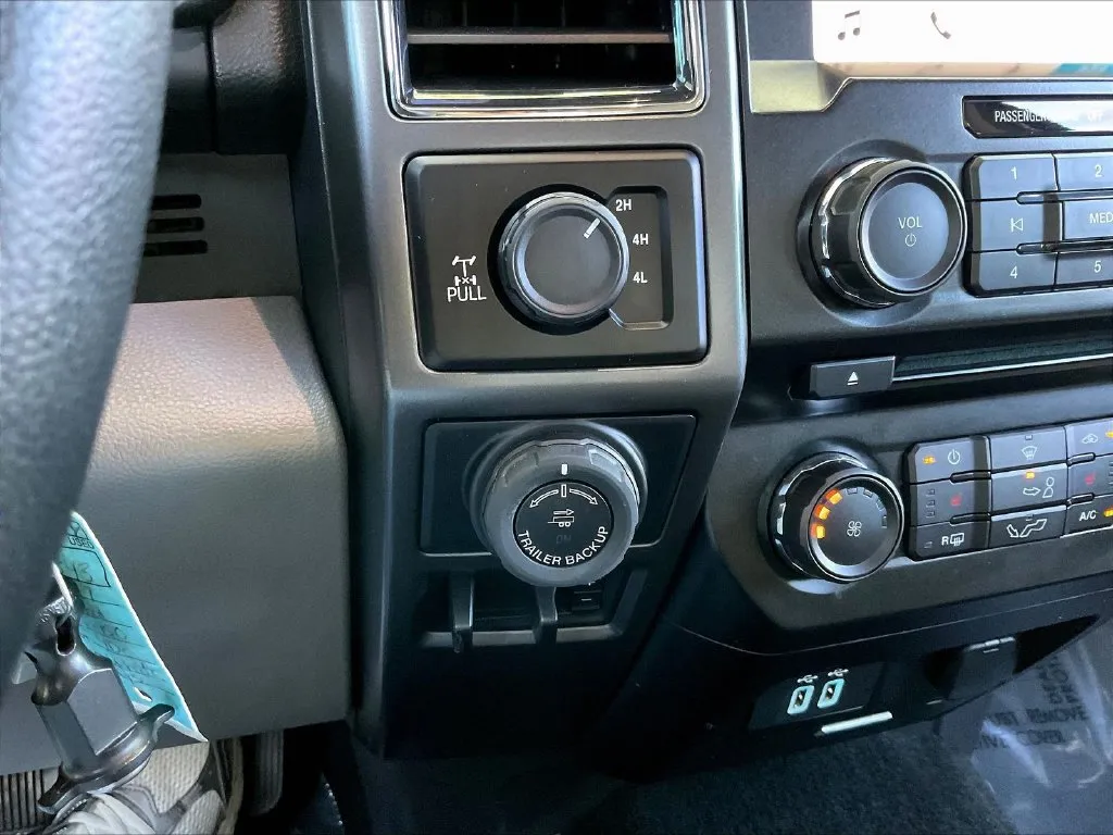 Ford F-150 photo 15