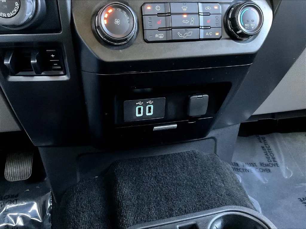 Ford F-150 photo 16