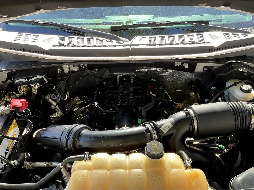 Ford F-150 photo 30