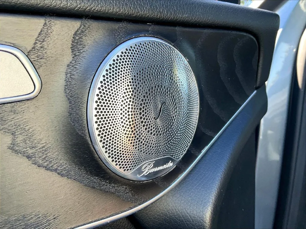 Mercedes-Benz GLC photo 33