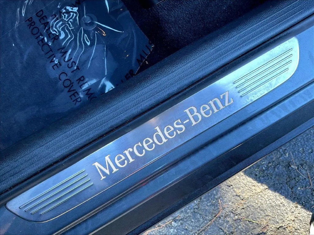 Mercedes-Benz GLC photo 34