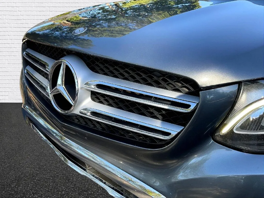 Mercedes-Benz GLC photo 29