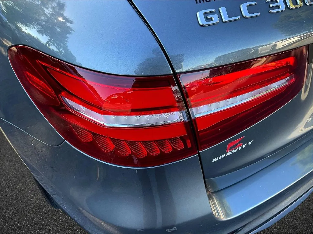Mercedes-Benz GLC photo 19