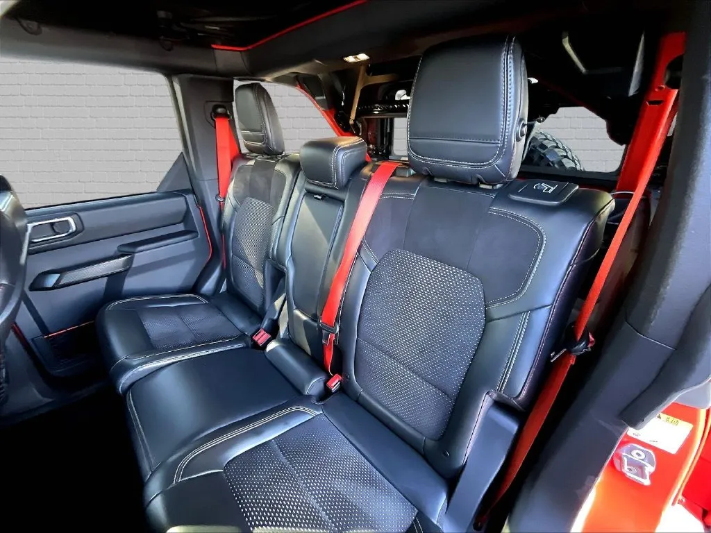 Ford Bronco photo 22