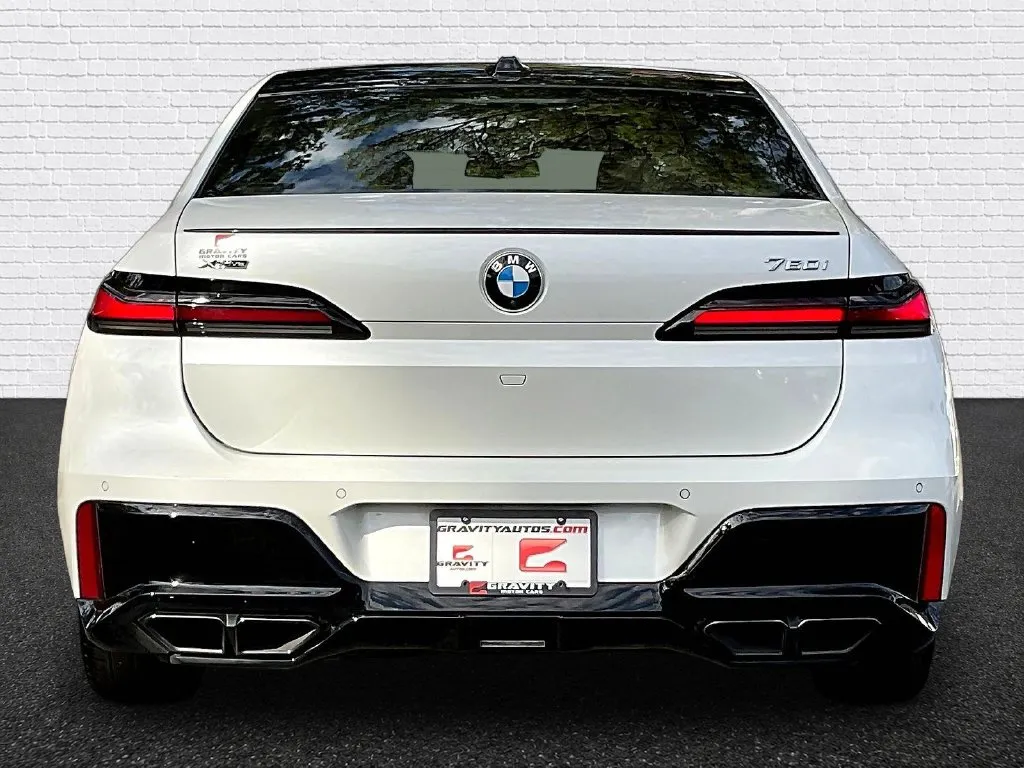 BMW 7 Series photo 5